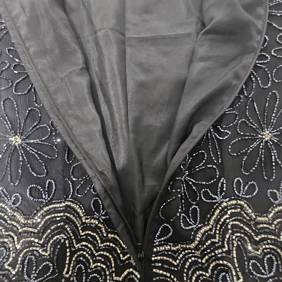 It is a vintage evening blouse from the brand Papell Boutique, often described a - Picture 7 of 11